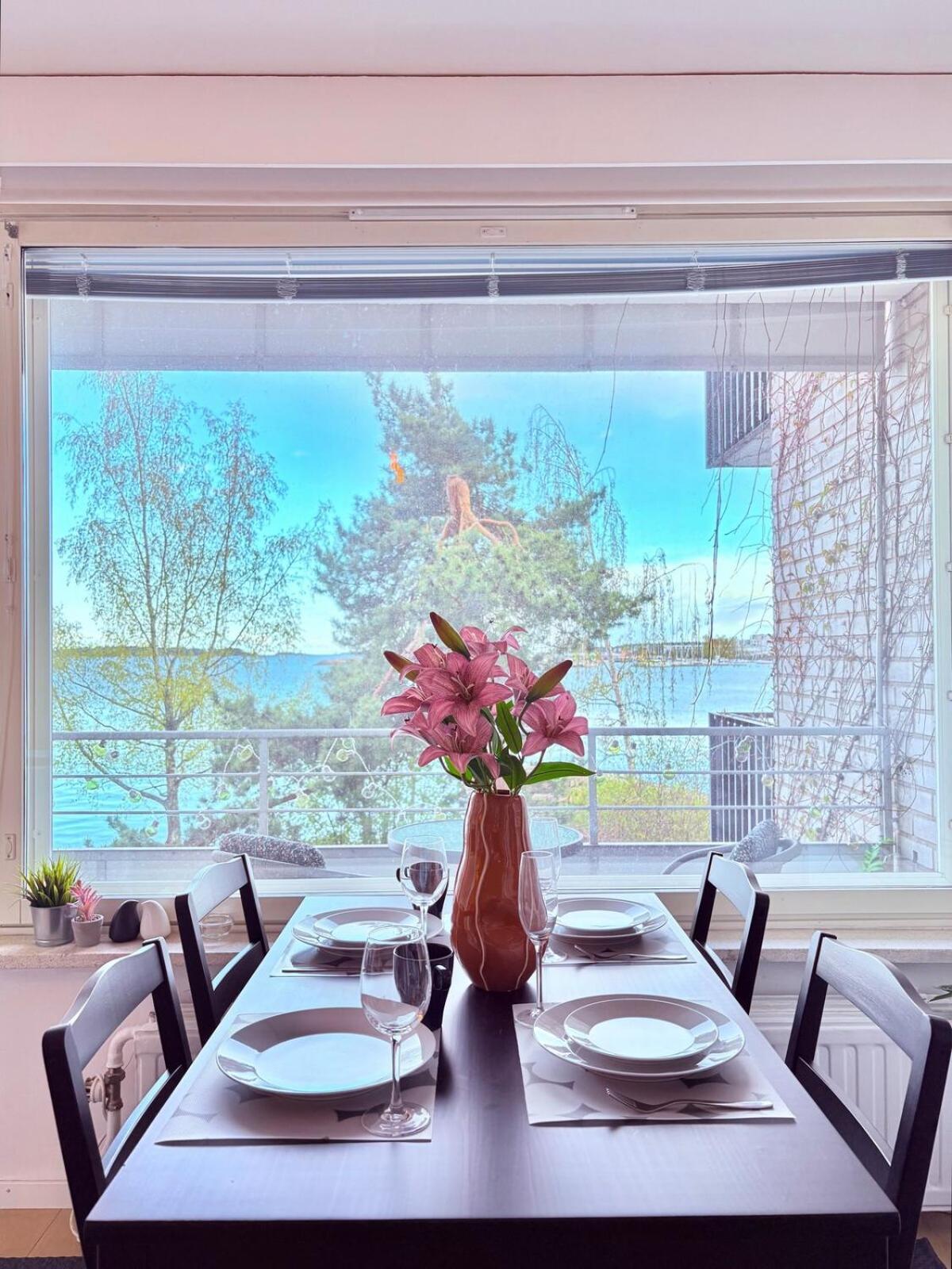 Meets Sea - Waterfront Center Apartment Helsinki